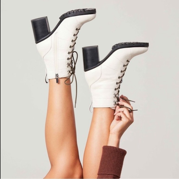 PAIGE Christie Bone Leather Lug Sole Boots Booties - Picture 6 of 6